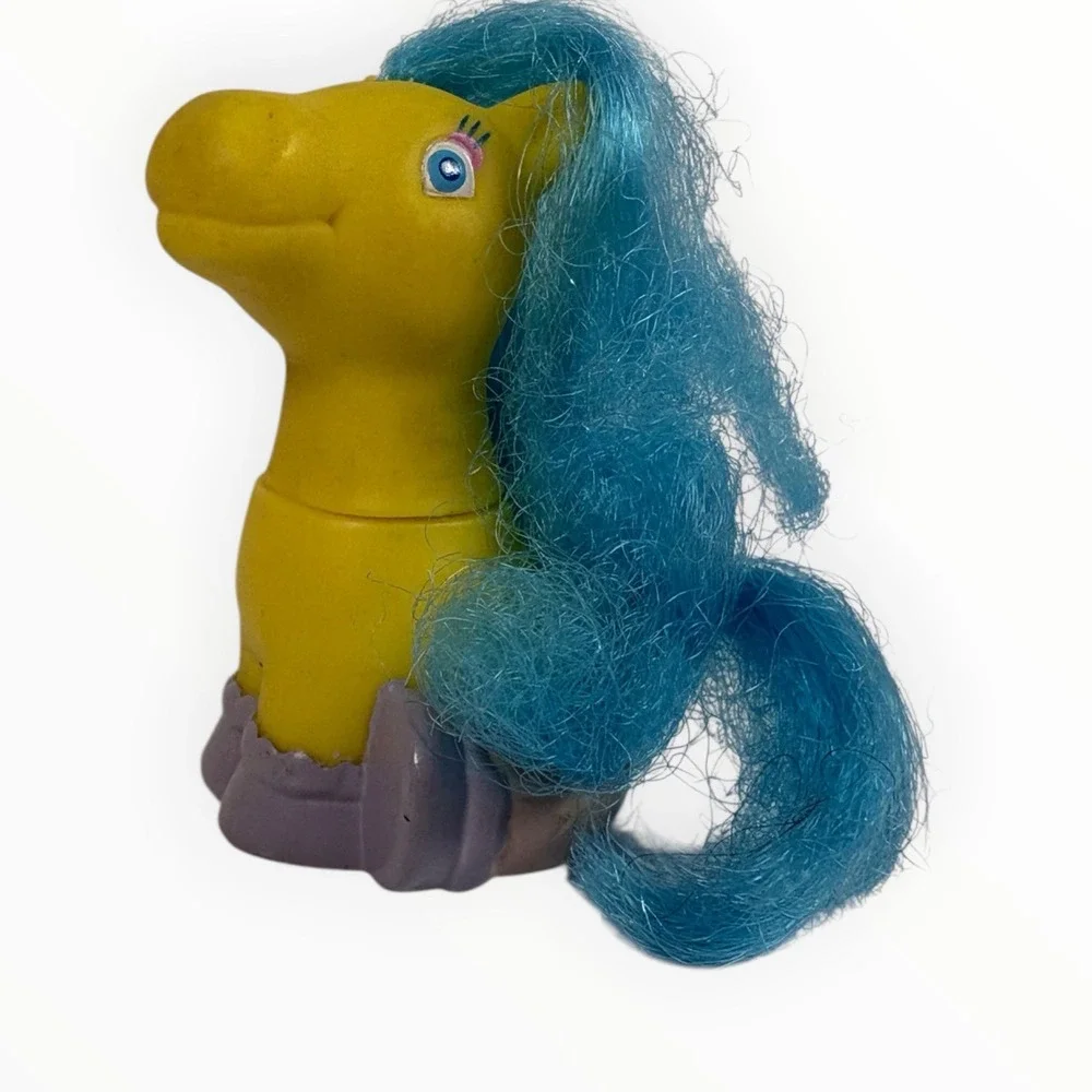 2 Vintage Tara Toy MINI Pink /Blue Yellow hair Horse Pony sitting 2 1/2